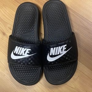 Women's Nike Benassi JDI Slides Sandals Black White 343881 011 Size 8